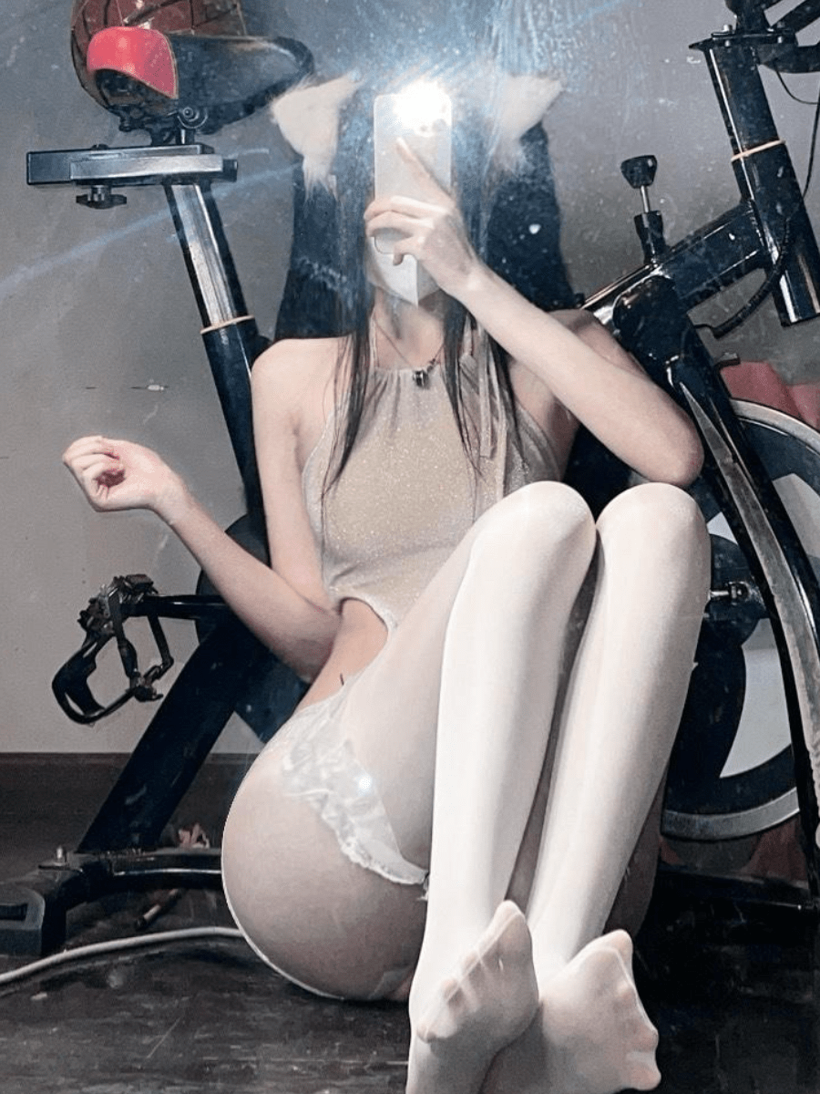 小艾吃不饱微密圈写真合集5782P+701V