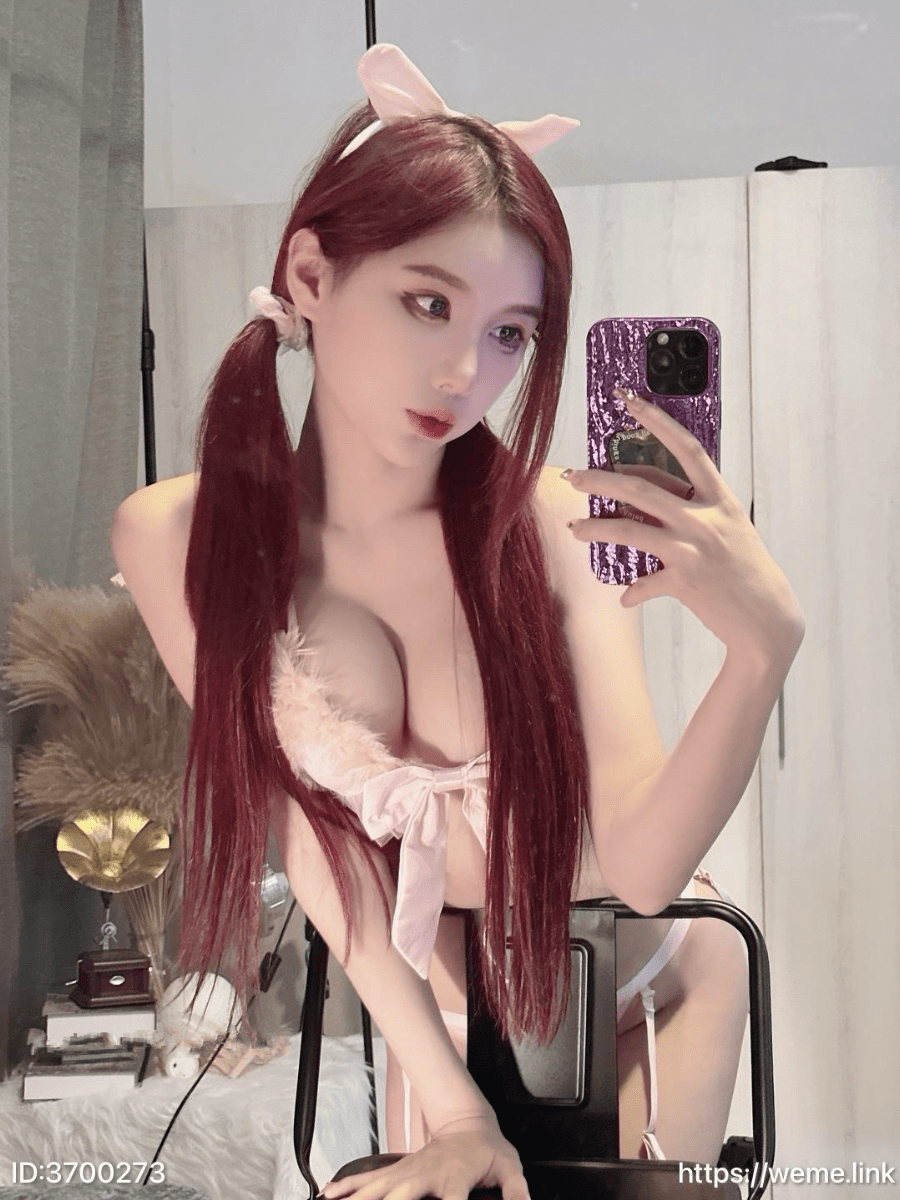 抖音网红亿香香最新写真合集 238张高清美图+81支独家视频