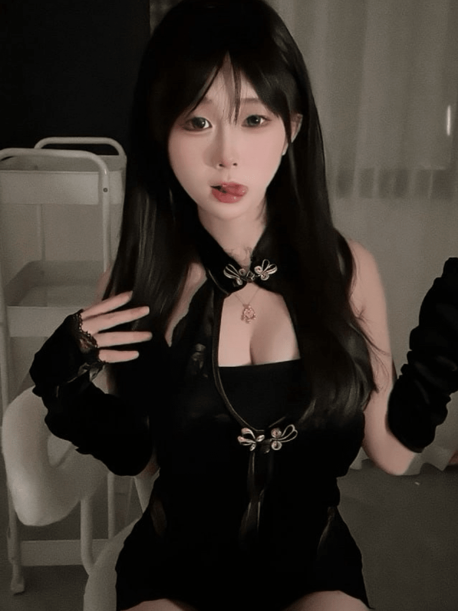 抖音红人小洛酱紫最新微密圈写真集 297张美图+89段视频全收录