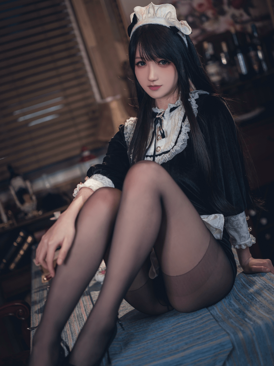 抖音抖个姬灵舰长福利写真三套精选