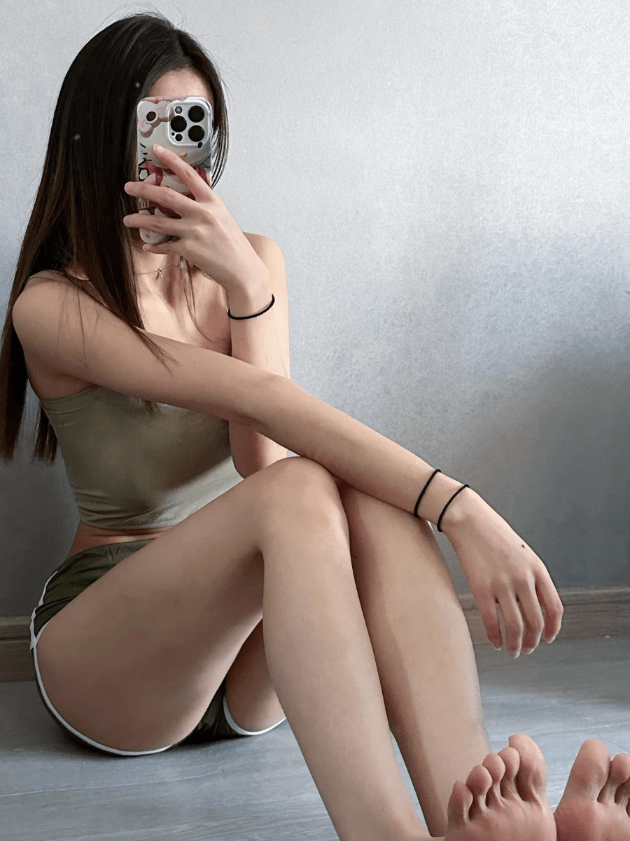 抖音达人瑜7微密圈写真全记录 127张高清美图+5段视频珍藏