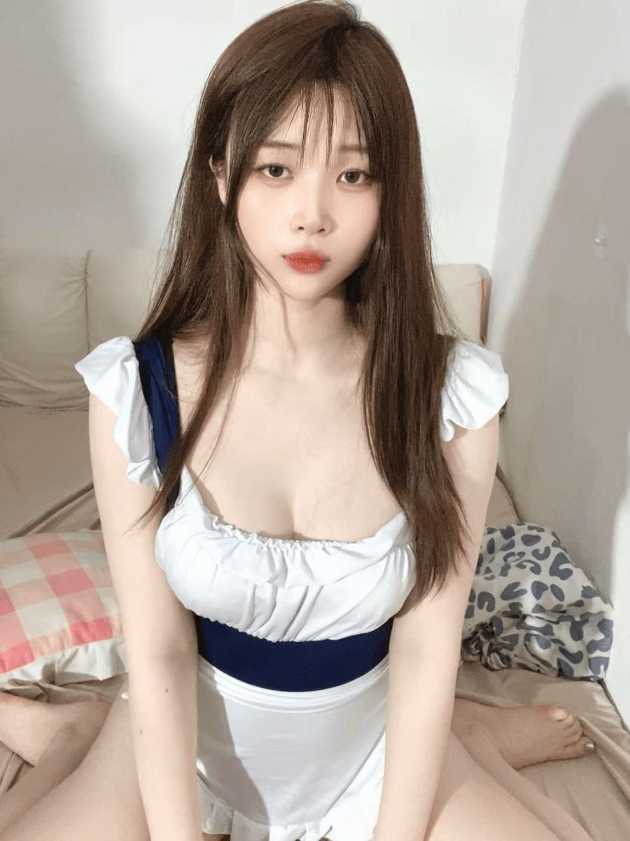 甜子兔微密圈写真更新：251图+297视频精选