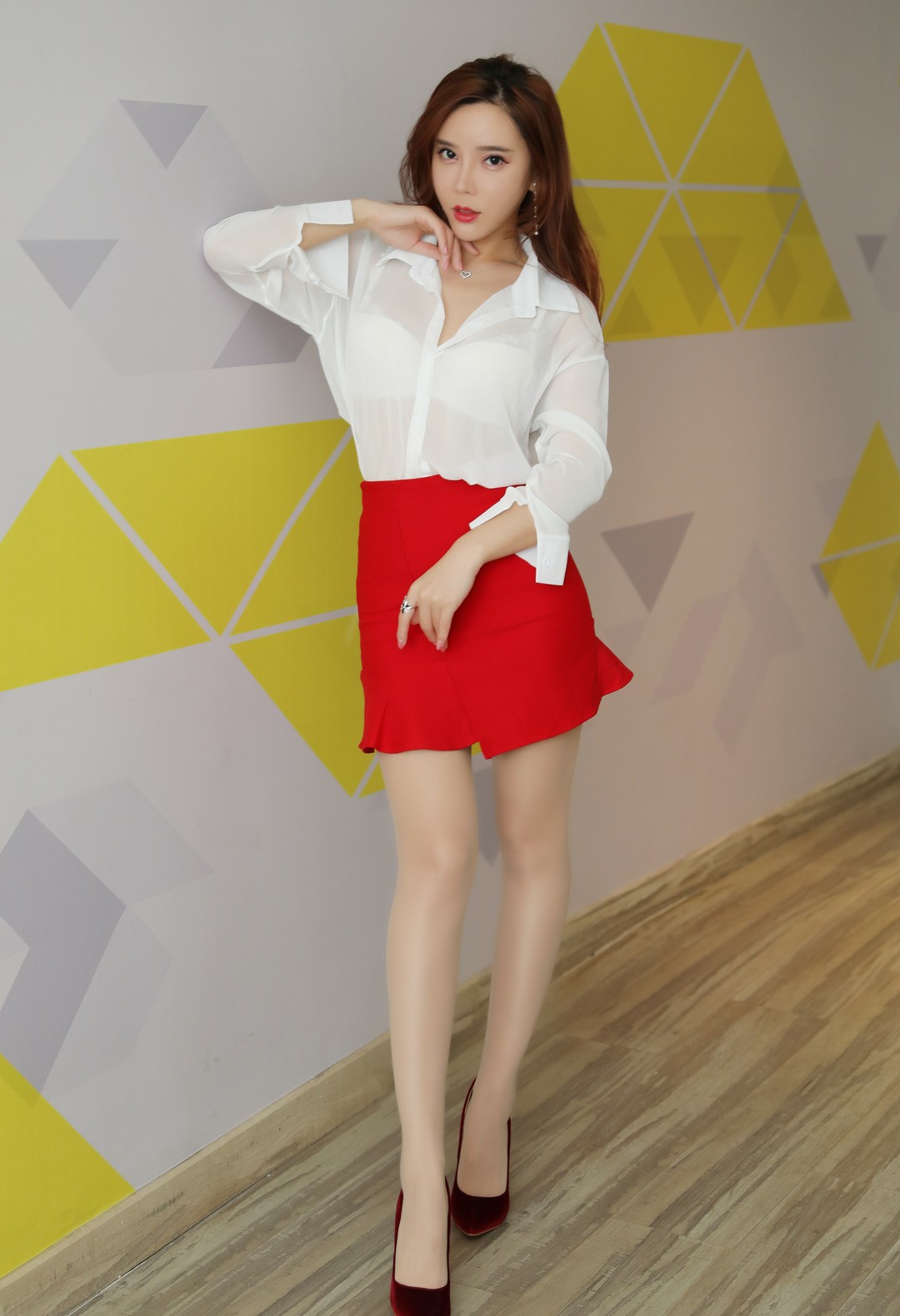 艾小青66套高清写真合集下载 12GB精品美图打包