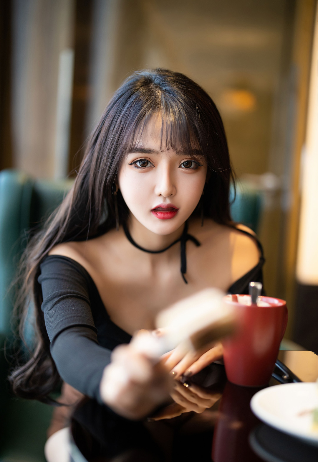 Miko酱吖写真合集下载：16套1246P美图集