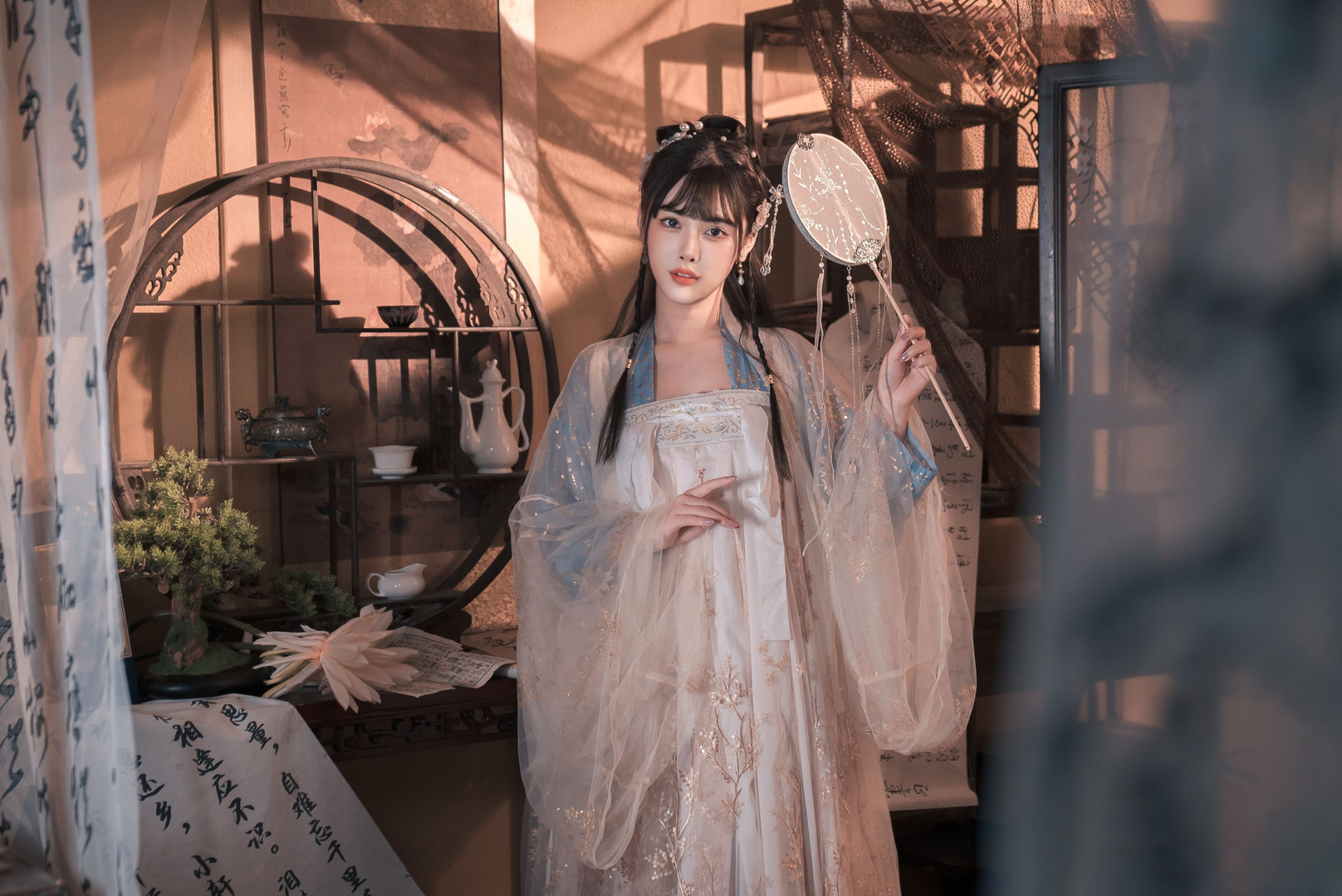 艾妮美女艺术写真集下载 - 2套58P高清图包