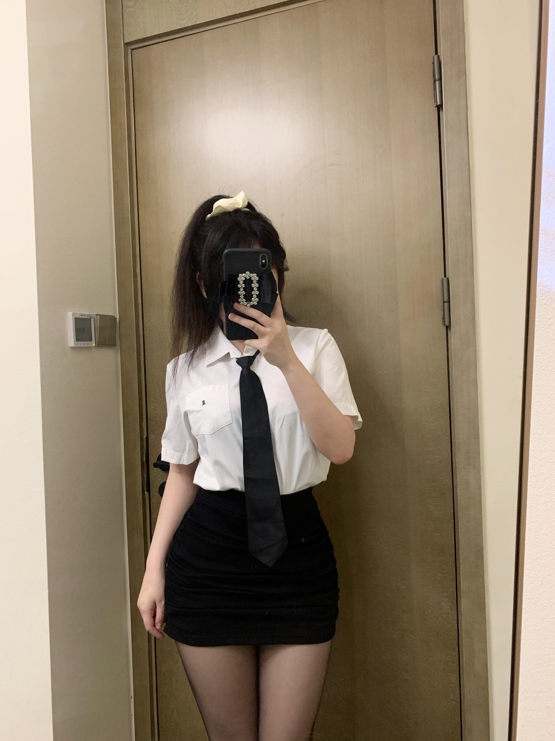 依酱吖75套美女写真合集19GB一键下载