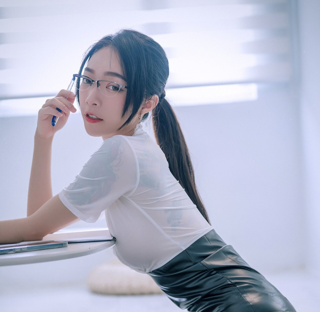 飘飘美女34套高清写真合集 12GB打包下载