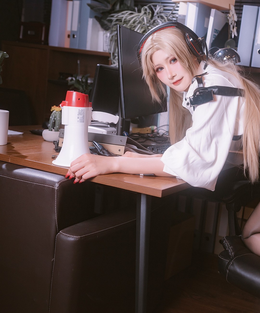 4