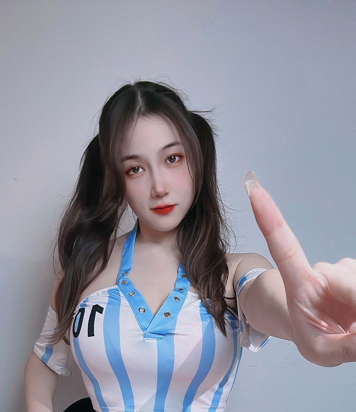 可可西yyy写真套图34辑合集 16GB高清摄影作品下载