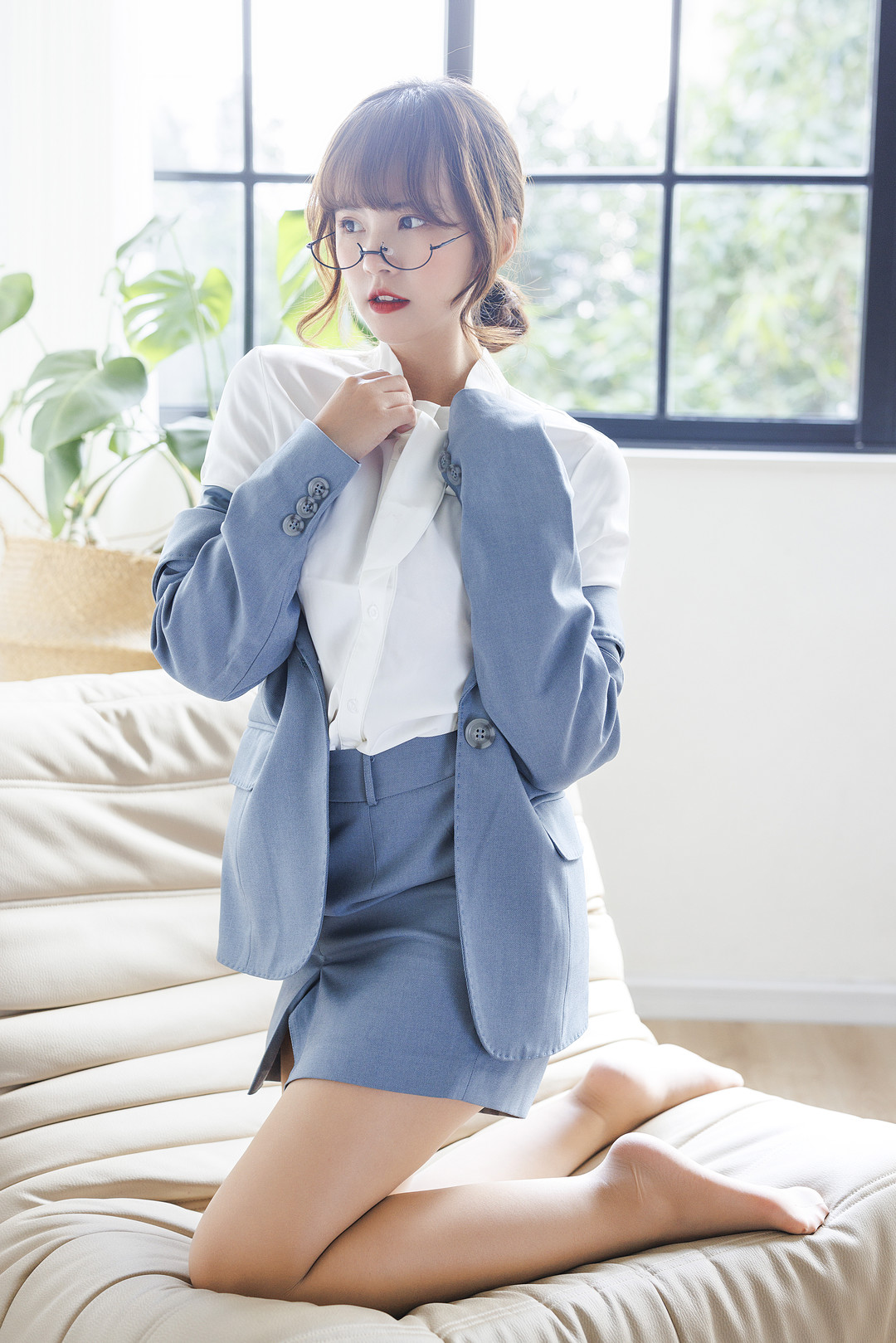 4