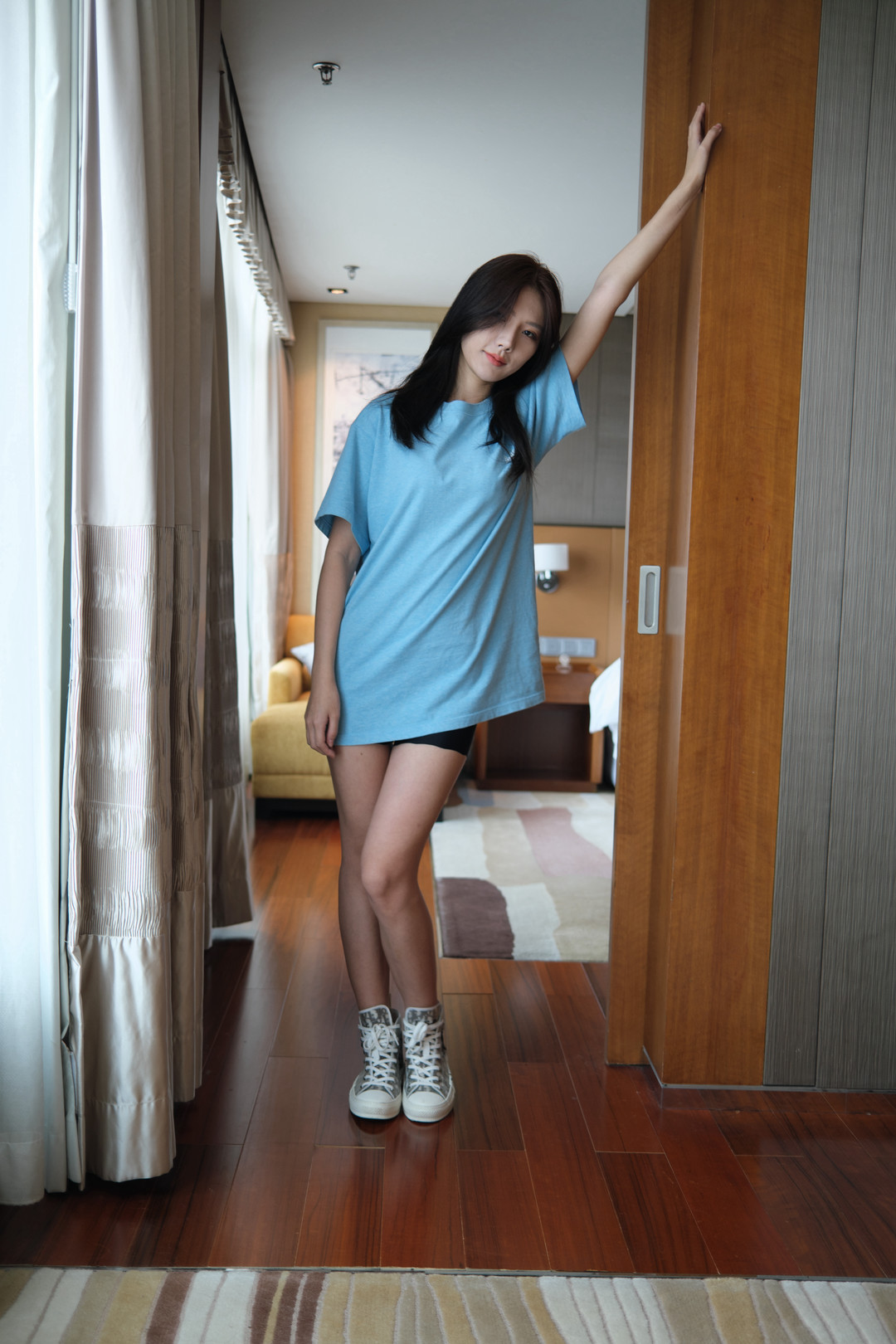 希威社女神爱辰私房写真329张高清全集