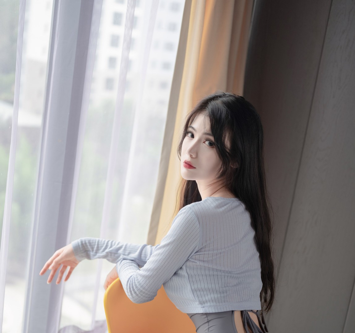 高挑女神大梨子31套写真合集 11GB高清图包下载
